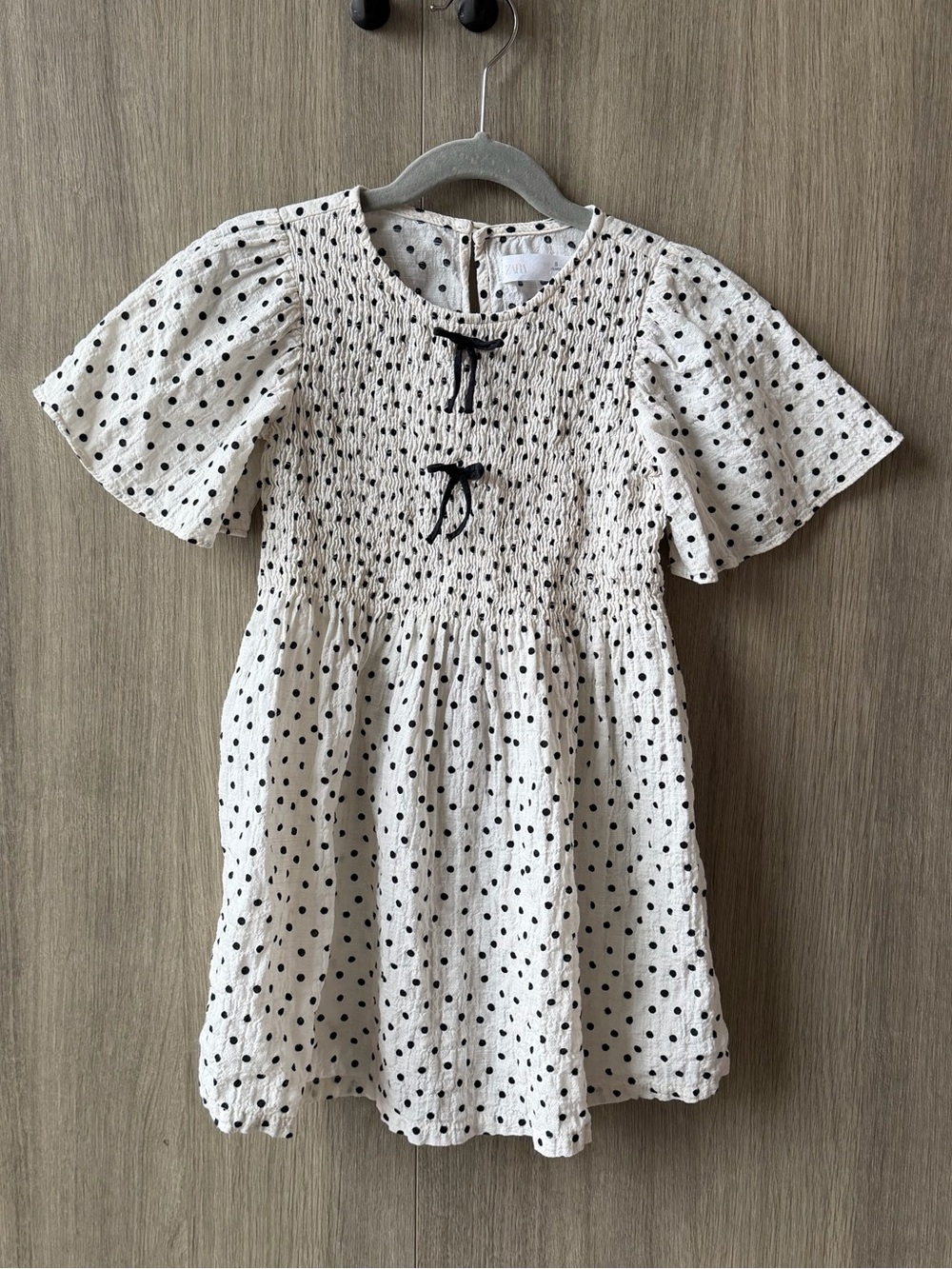 Zara Girls White Polka Dot Smocked Dress with Black Bows- size 5
